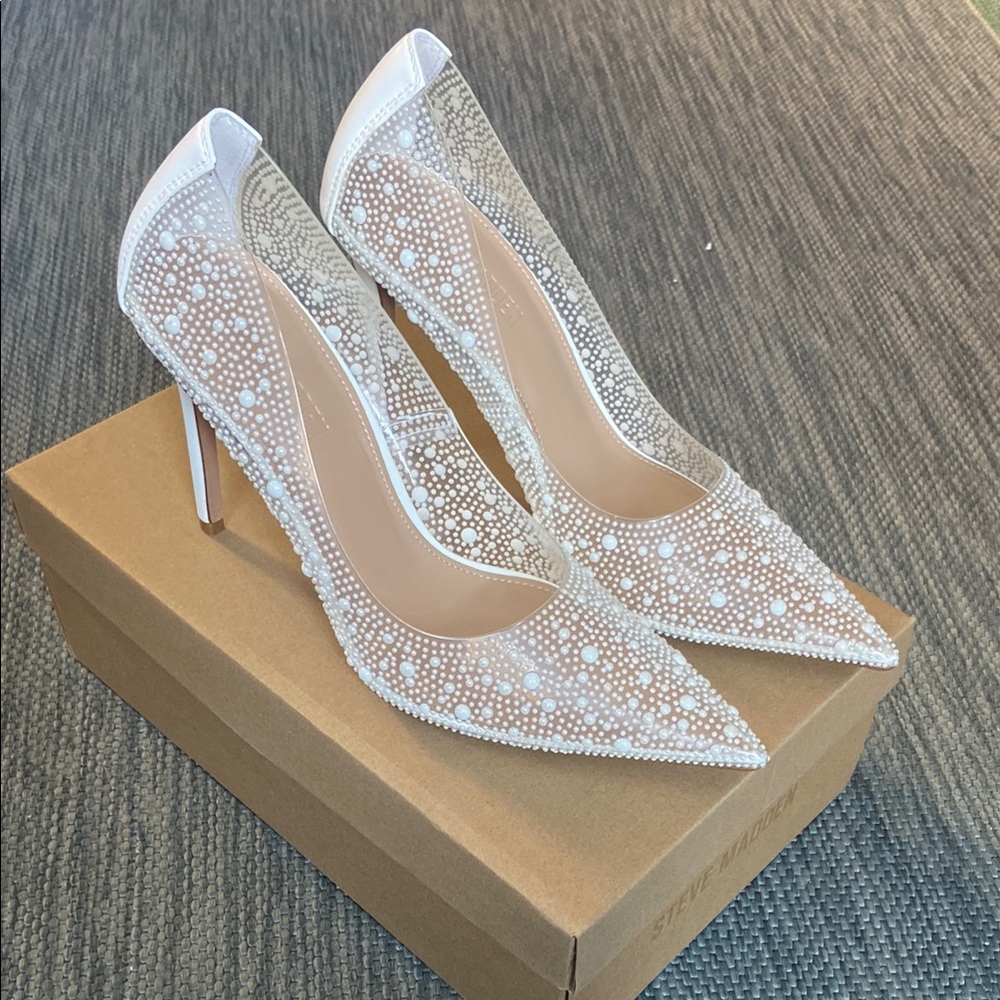 Steve Madden White and Silver Heels